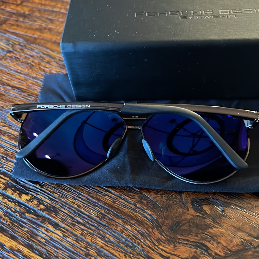 Porsche Design Aviator - Picture 4 of 6